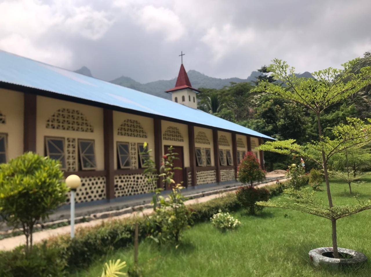 Gereja Paroki St. Antonius Padua Rii-Beamese